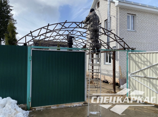 Навес из поликарбоната для автомобилей на даче №42 - фото 1379