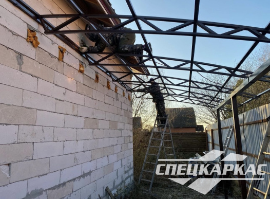 Навес из поликарбоната примыкающий к дому №79 - фото 1743